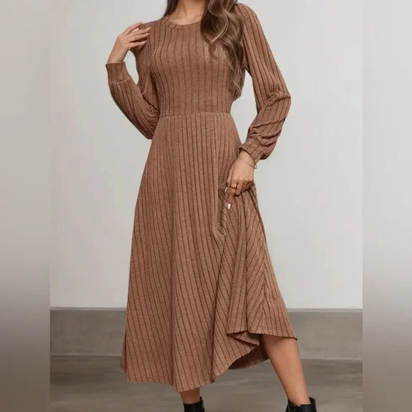 Elegant Brown Ribbed Knit Dress - Picture 4 of 7